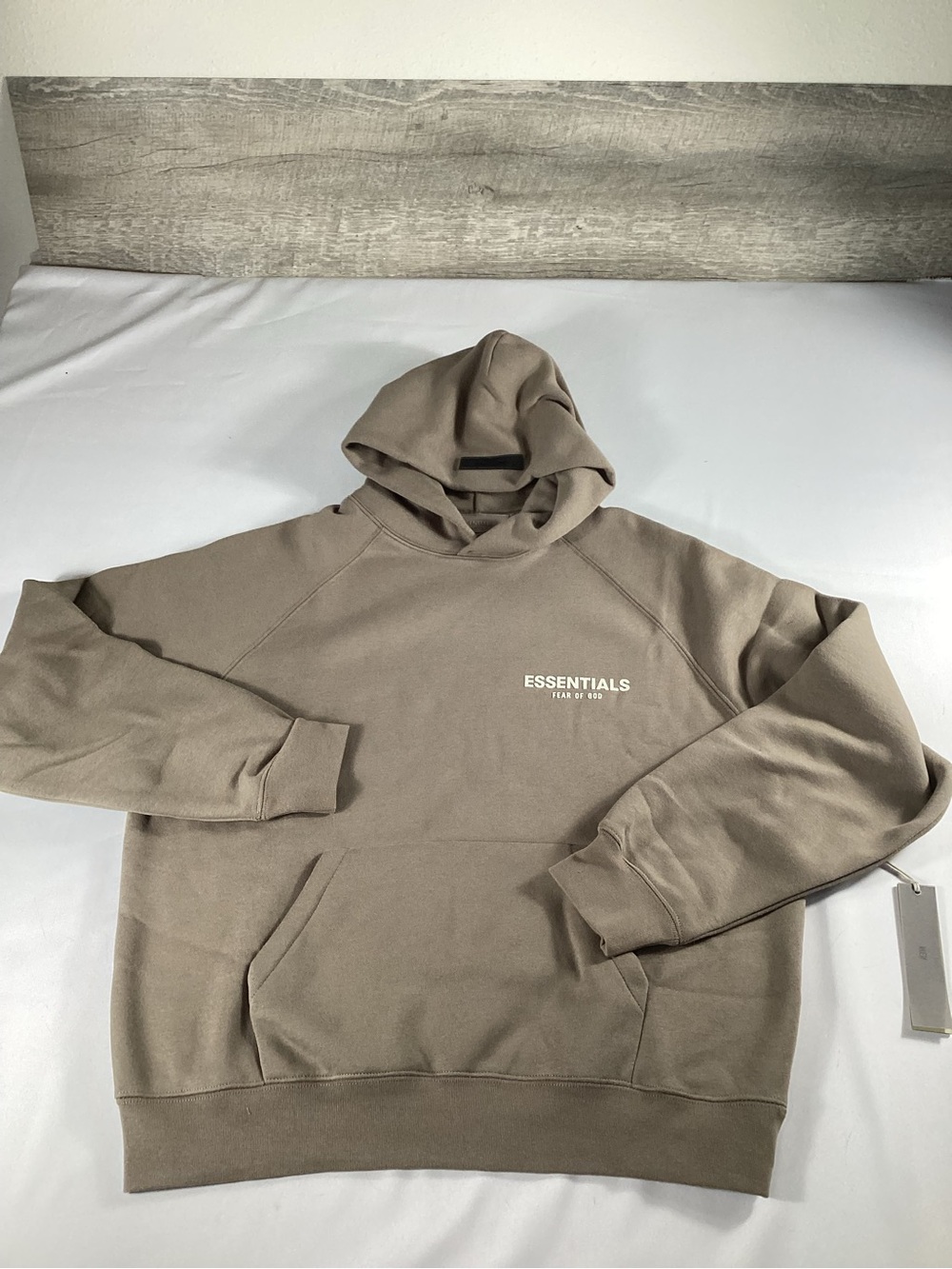 Fear of God Essentials Hoodie Men Size S Desert Taupe New with Tags